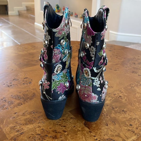 Mi.iM black brocade bedazzled rhinestone cowboy bootie. 7 - Picture 3 of 6